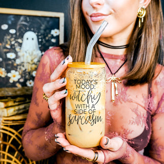 Witch themed glass tumbler set with bamboo lid
Halloween party glass tumbler with eco-friendly straws