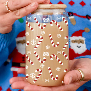 Wholesale Christmas glass cup 17oz with bamboo lid - Holiday coffee tumbler with glass straw - Candy cane snowflake design
Holiday glass tumbler 17oz - Christmas coffee cup with bamboo lid glass straw - Festive kitchen gifts
