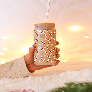 Festive Christmas tumbler cup - candy cane and snowflake glass drinkware
Christmas kitchen decor and gift idea - holiday tumbler with bamboo lid