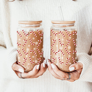 Bulk Christmas kitchen gifts glass cup 17oz - Holiday coffee tumbler bamboo lid - Candy cane snowflake drinkware
17oz Christmas glass tumbler - Holiday coffee cup with glass straw bamboo lid - Festive kitchen decor