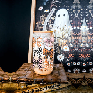 Aesthetic bow pattern glass tumbler with bamboo lid
Pink and orange fall coquette drinking glass
Cottagecore bow mason jar style tumbler