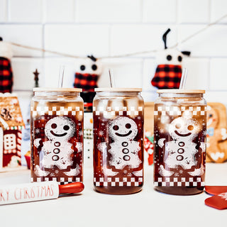 Wholesale Holiday drinkware gifts vintage glass cup 17oz - Retro Christmas gingerbread coffee tumbler bamboo lid - Checkered accessories
Vintage farmhouse Christmas tumbler - retro gingerbread glass with straw