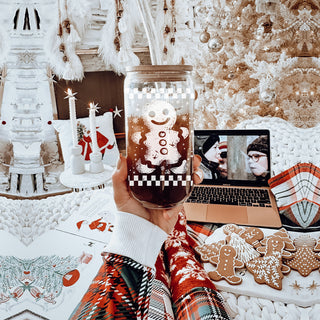 Wholesale Christmas retro kitchen decor USA - gingerbread tumbler glass cup
Retro gingerbread drinkware - 17oz Christmas glass tumbler for hot or cold drinks
Christmas stocking stuffer idea - reusable gingerbread tumbler with straw