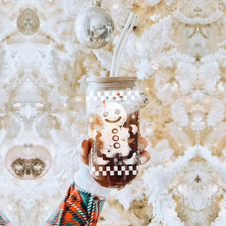 Unique Christmas coffee gift – 17oz glass tumbler with retro gingerbread design
Retro Christmas drinkware – festive glass tumbler with checkered gingerbread design
White elephant gifts retro gingerbread glass tumbler 17oz - Christmas party drinkware bamboo lid