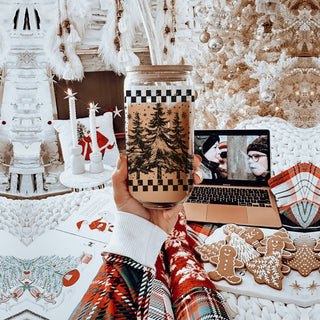 Unique Christmas party glassware - retro holiday tumbler cup
Christmas glass tumbler - retro tree design with lid and straw
Eco-friendly Christmas tumbler - vintage style glass cup for holidays