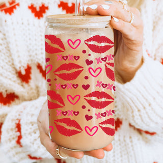 Wholesale Whimsical 20oz glass cups with XOXO and red lips for a flirty Valentine’s gift.
20oz glass cups with red lips, hearts, and XOXO for a fun twist on Valentine’s bulk.