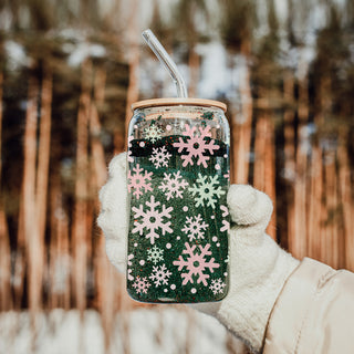 Pastel pink and mint snowflake glass tumbler - holiday kitchen gift idea
Wholesale Holiday glass tumbler 17oz - Christmas pastel snowflake pink mint coffee cup bamboo lid - Winter festive drinkware with straw
Christmas coffee tumbler – festive pastel snowflake glass cup for holiday drinks