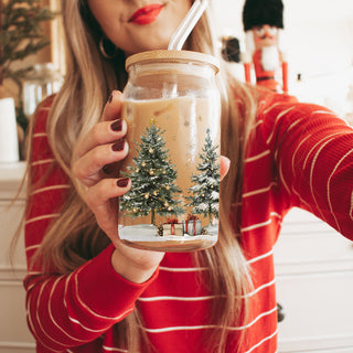 Christmas coffee cup 17oz glass straw - Winter wonderland holiday tumbler bamboo lid - Sustainable festive gift
17oz holiday glass tumbler eco-friendly - Christmas tree winter coffee cup bamboo lid glass straw - Kitchen decor