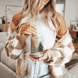 Eco-friendly Christmas tumbler - glass cup with winter wonderland artwork
Christmas coffee tumbler – glass cup with Christmas tree winter design
Holiday coffee mug – glass tumbler with bamboo lid and reusable straw