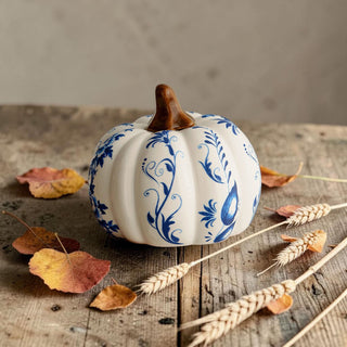 blue white pumpkins home decor styled shelf display
coastal interior fall decor blue white pumpkin accents
blue white pumpkins styled on entryway table fall decor
elegant fall decor blue white pumpkins styled in home
modern classic decor pumpkins blue white home styling
blue white pumpkin decor for open concept kitchen styling
fall home decor styling with blue and white pumpkins