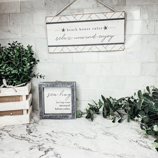 Beach house entryways Signs
Coastal gallery wall decorations modern