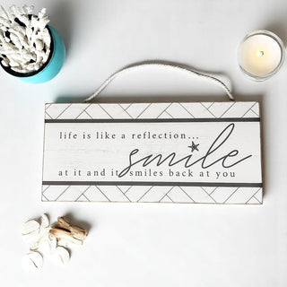 Coastal inspirational decor with nautical rope detail