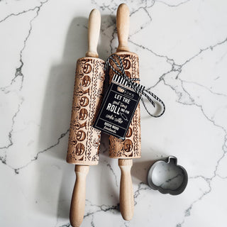 Wholesale decorative rolling pin for Halloween baking
pumpkin embossed dough roller for cookies
wooden cookie roller with Halloween pattern
Halloween kitchen baking tools rolling pin
engraved rolling pin pumpkin design