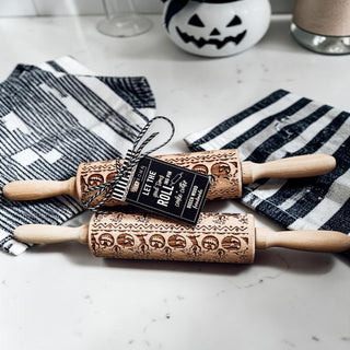 Create stunning Halloween treats effortlessly with this pumpkin embossed wooden rolling pin. Designed to imprint detailed jack-o’-lantern and spooky tree patterns into cookie dough, pie crust, fondant, and pastry, this rolling pin turns simple baking into a festive experience.