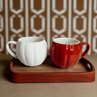 Artisan quality pumpkin mugs - ceramic Halloween coffee cups with glossy finish
Early fall pumpkin coffee mugs - September Halloween decor ceramic drinkware