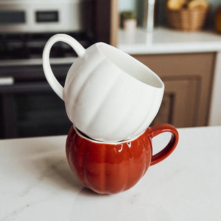 Classic Orange Pumpkin Coffee Cup for Halloween
Perfect Fall Coffee Mug for Pumpkin Spice Lattes