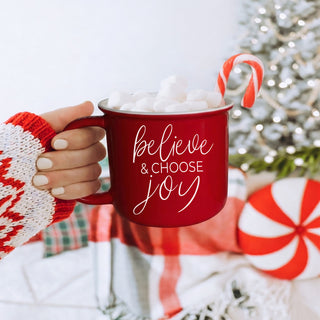 Cute festive coffee mug for women
Cozy cottage Christmas mug
Rustic Christmas kitchen decor
Holiday farmhouse drinkware
Christmas decor coffee cup display
Winter cottagecore coffee mug
Cozy cabin Christmas mug