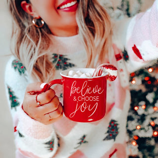 Cozy cottage Christmas mug
Rustic Christmas kitchen decor
Holiday farmhouse drinkware
Christmas decor coffee cup display
Winter cottagecore coffee mug
Cozy cabin Christmas mug
Vintage inspired Christmas coffee cup
Classic red Christmas mug