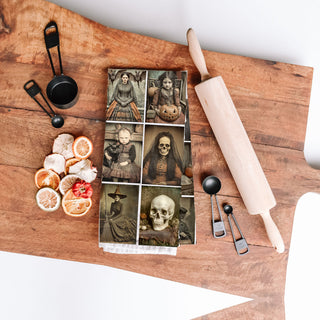 Wholesale antique halloween tea towel with witch and skeleton art
old world halloween picture towel for farmhouse kitchen décor
vintage horror themed cotton towel for october decorating USA