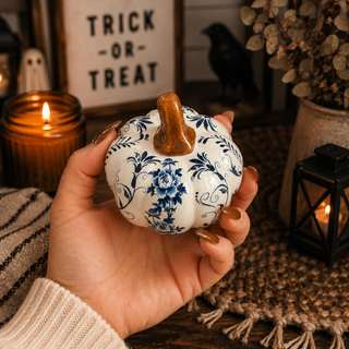 Wholesale chinoiserie pumpkin decor for fall home styling
blue and white home decor pumpkins chinoiserie style
coastal chic pumpkin decor blue and white set
blue white pumpkins for beach house fall decor
classic coastal decor pumpkins blue and white