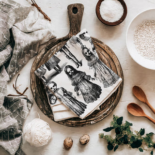 Wholesale creepy clown kitchen towel for halloween horror décor
vintage halloween doll towel for spooky farmhouse kitchen
scary doll face dish towel gothic home accessory
Creepy Doll & Clown Halloween Flour Sack Towel – Black and White Horror Kitchen Dish Towel