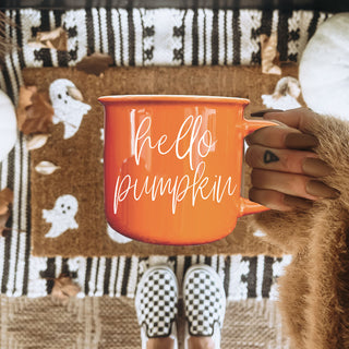 hello pumpkin mug for best friend fall gift
autumn lover coffee cup with pumpkin greeting
hello pumpkin mug with jeans and cozy cardigan