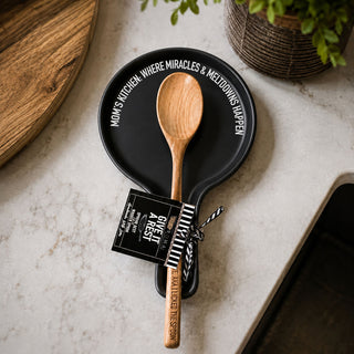 Mom's Kitchen | Black or White