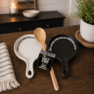 Mom's Kitchen | Black or White