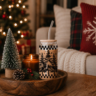Christmas kitchen decor retro glass cup 17oz - Vintage tree holiday tumbler with straw - Checkered festive drinkware
Vintage Christmas coffee gifts glass tumbler 17oz - Retro tree holiday drinkware bamboo lid - Checkered kitchen accessories
