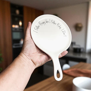 Microwave safe ceramic gifts
Dishwasher safe spoon rest
Fast shipping from NY
Handcrafted ceramic spoon rest