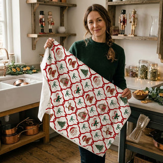 Traditional holiday kitchen decoration
Classic Christmas kitchen collection
Heritage holiday kitchen accessories
Classic retro Christmas kitchen accessories
classic christmas dish towel for cozy holiday kitchen decor styling
festive christmas kitchen towel for baking decorating and entertaining
holiday kitchen towel with traditional christmas characters and pattern