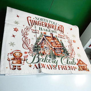 Hanging loop gingerbread kitchen towel
Multi purpose Christmas kitchen towel
Decorative gingerbread holiday kitchen towel