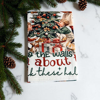Traditional vintage Christmas kitchen
Mid century Christmas kitchen decor
Nostalgic Christmas kitchen accessories
Heritage Christmas kitchen towel