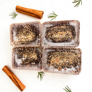  Rich caramel latte fragrance with warm coffeehouse notes
 Perfect for fall decorating, autumn homes & cozy spaces
 Highly scented premium soy wax for long-lasting fragrance
Beautiful handcrafted XL wax melts with decorative spice topping
Ideal for kitchens, living rooms, entryways, bedrooms & offices
 Makes a thoughtful gift for coffee lovers, fall lovers & candle enthusiasts
 Handmade in the USA using premium soy wax and phthalate-free fragrance oils