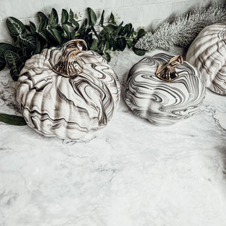 Halloween Pumpkin Decorations for Black and White Homes